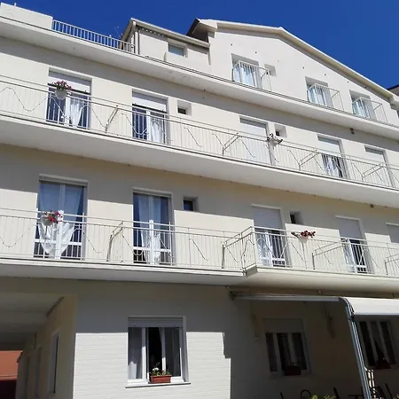 Hotel Mon Reve-3